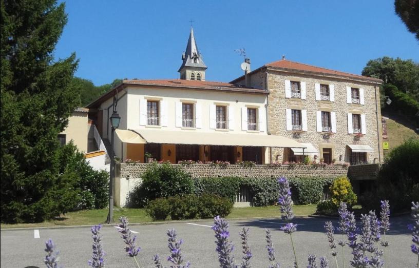Logis Hotel-Restaurant Le Relais Hauterives Exteriör bild