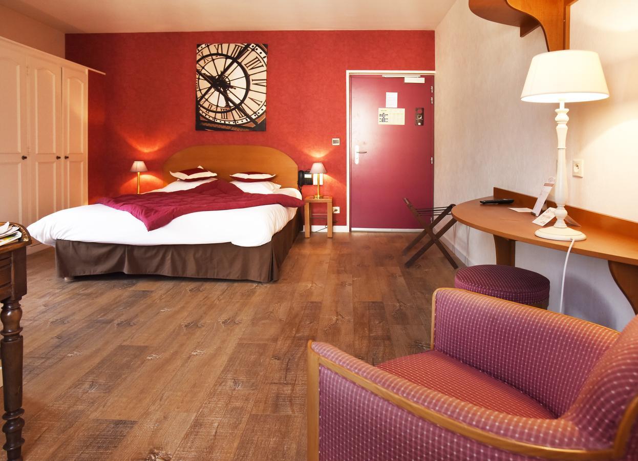 Logis Hotel-Restaurant Le Relais Hauterives Exteriör bild